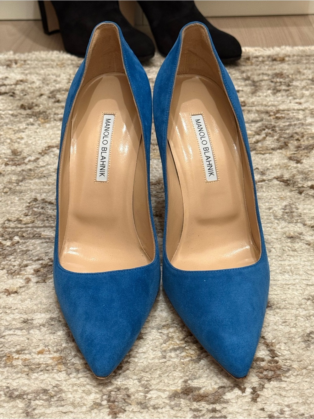 Manolo Blahnik BB 105 Blue Suede Pointed Toe Pumps EU 39.5 NEW IN BOX